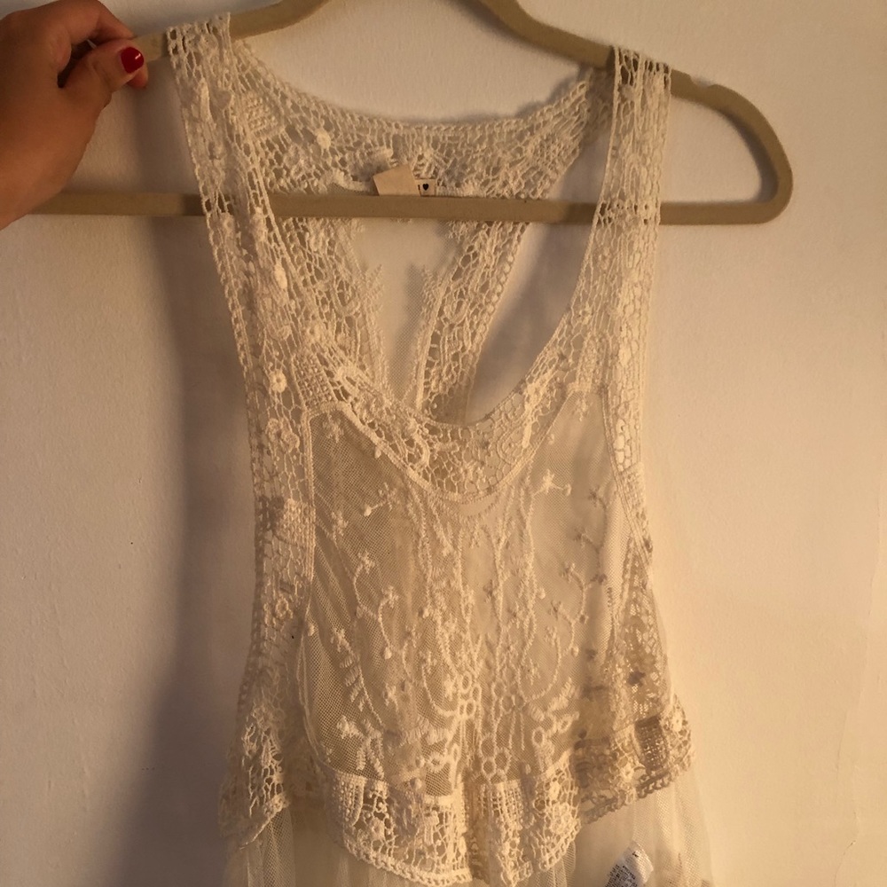 Lace flowy tank